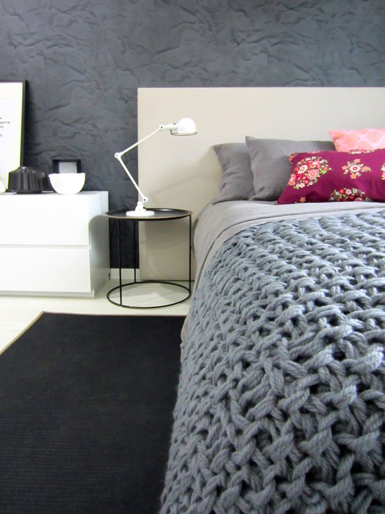 Makuuhuone neulepeitto