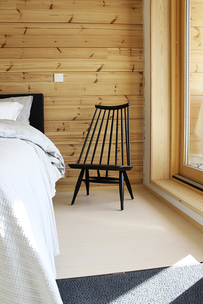 Hirsitalo_makuuhuone