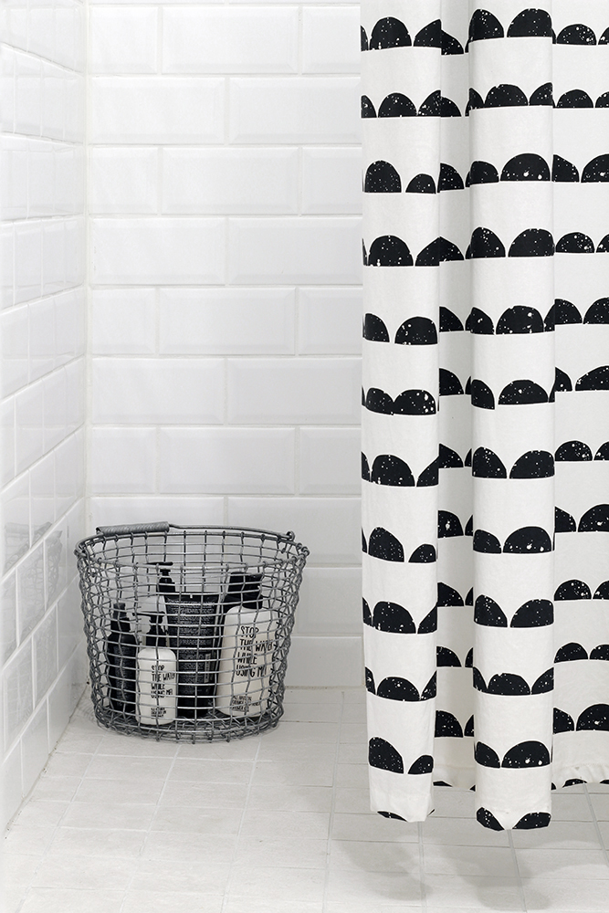 suihkuverho_half_moon