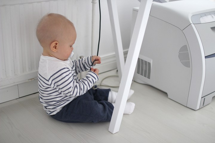 Nuka_piuhoissa_kiinni