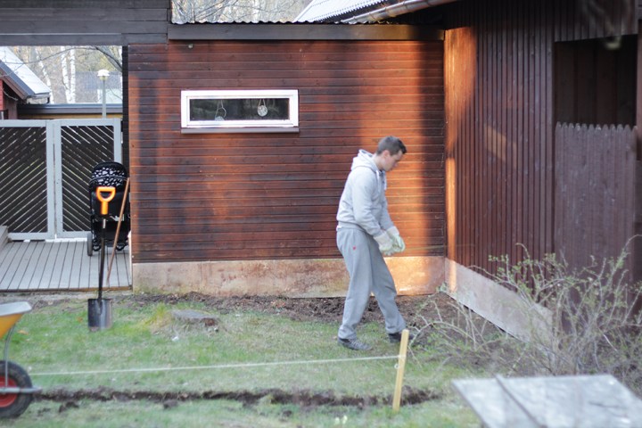 terassin_istutuskulma_ennen