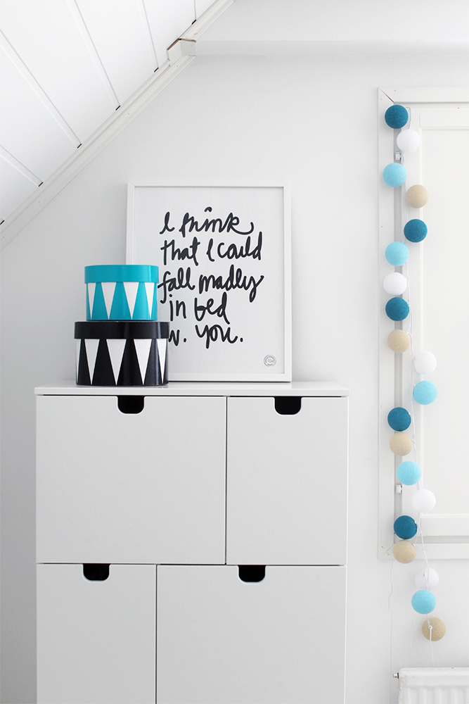 1000px_happylights_lastehuone