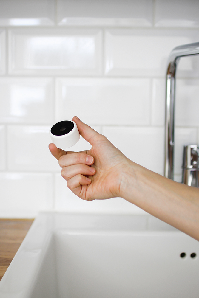 1000px_valkoinen_pidike