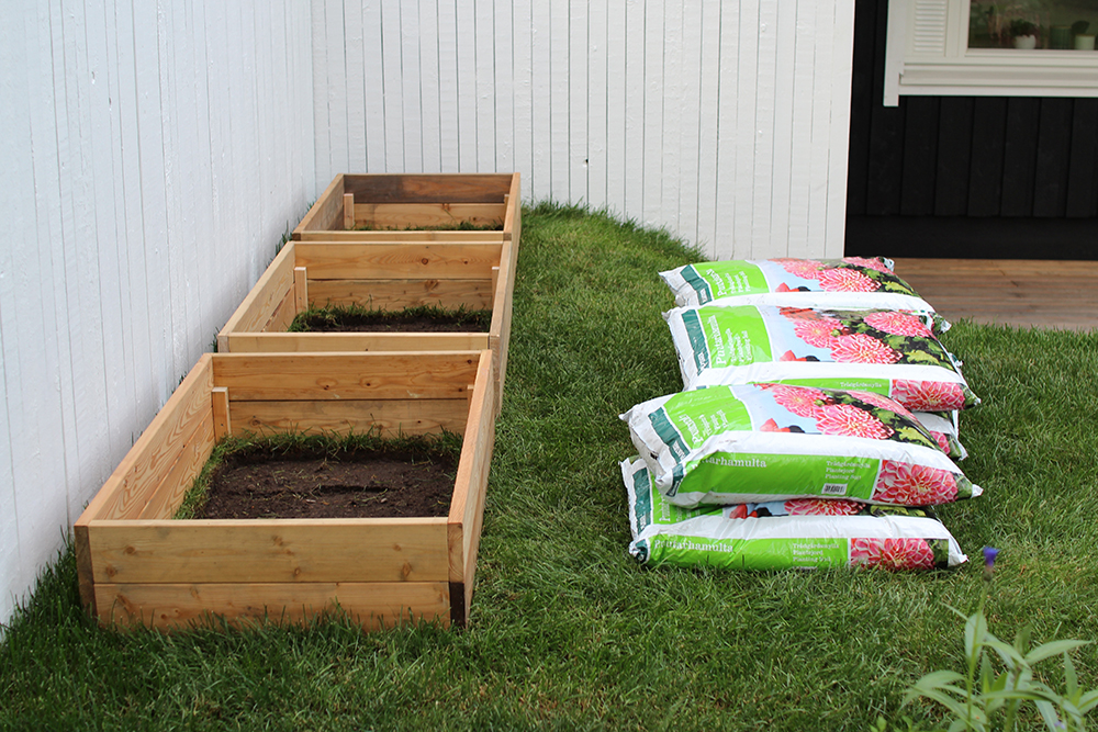 istutuslaatikot_mullat