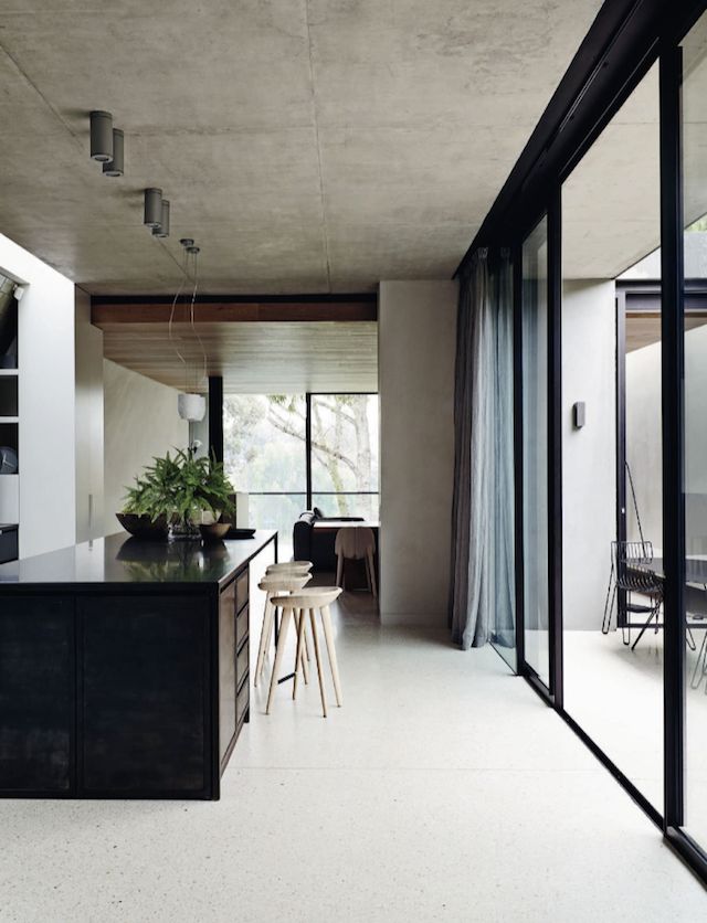 e1470499954cec4b379b24dbbb9819a2