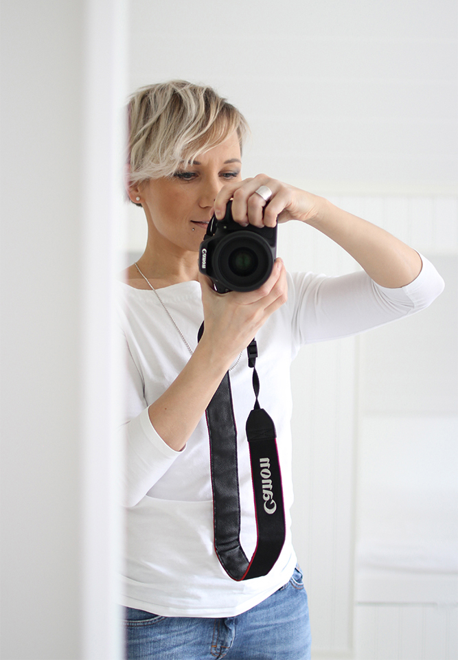 1000px_mina_kamera_thumb